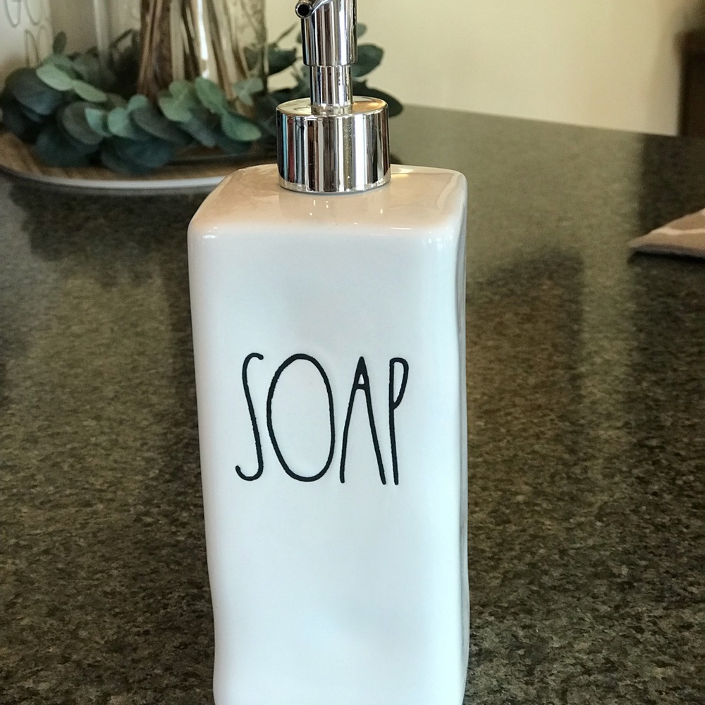 Rae Dunn SOAP Dispenser